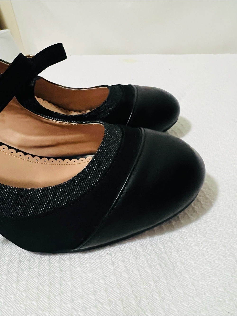 Women’s Journee Collection Black Mary Jane Block Heels Size 9 1/2 - Picture 6 of 8